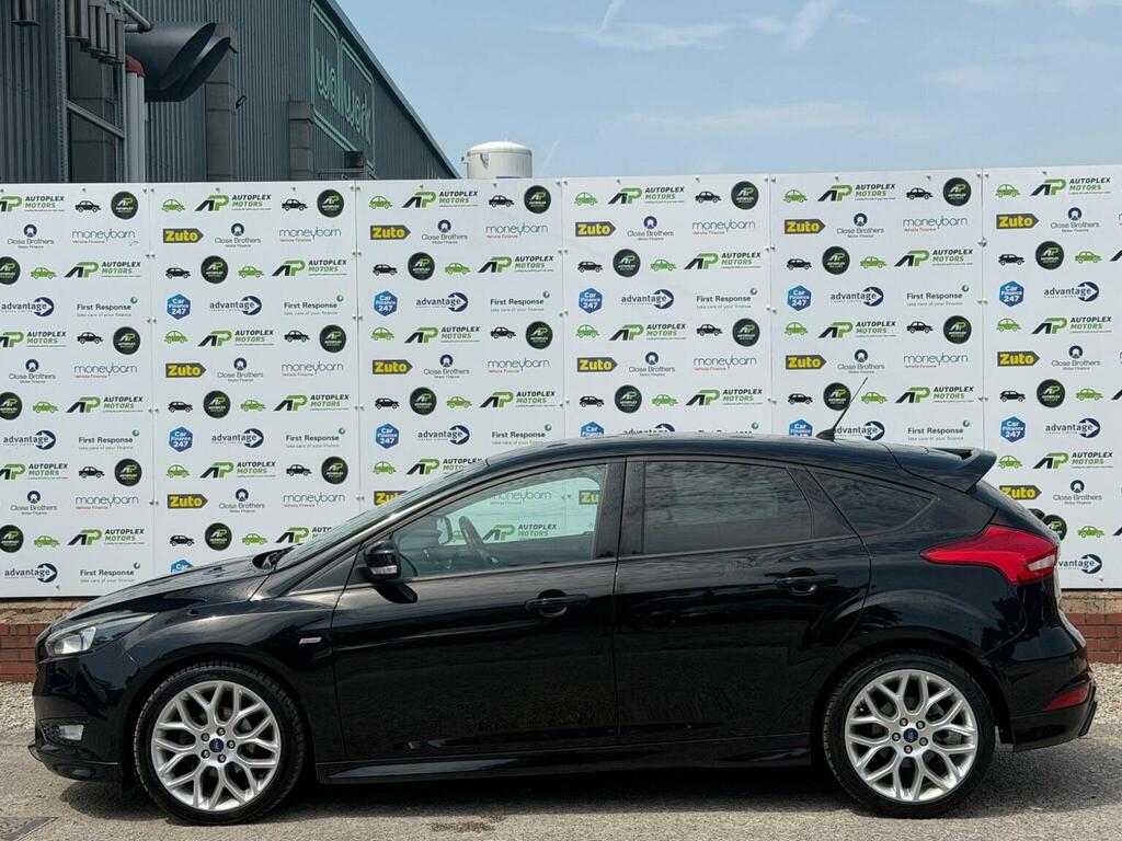 Ford Focus Hatchback 1.5 Tdci St-line Euro 6 Ss 2017 Black #5