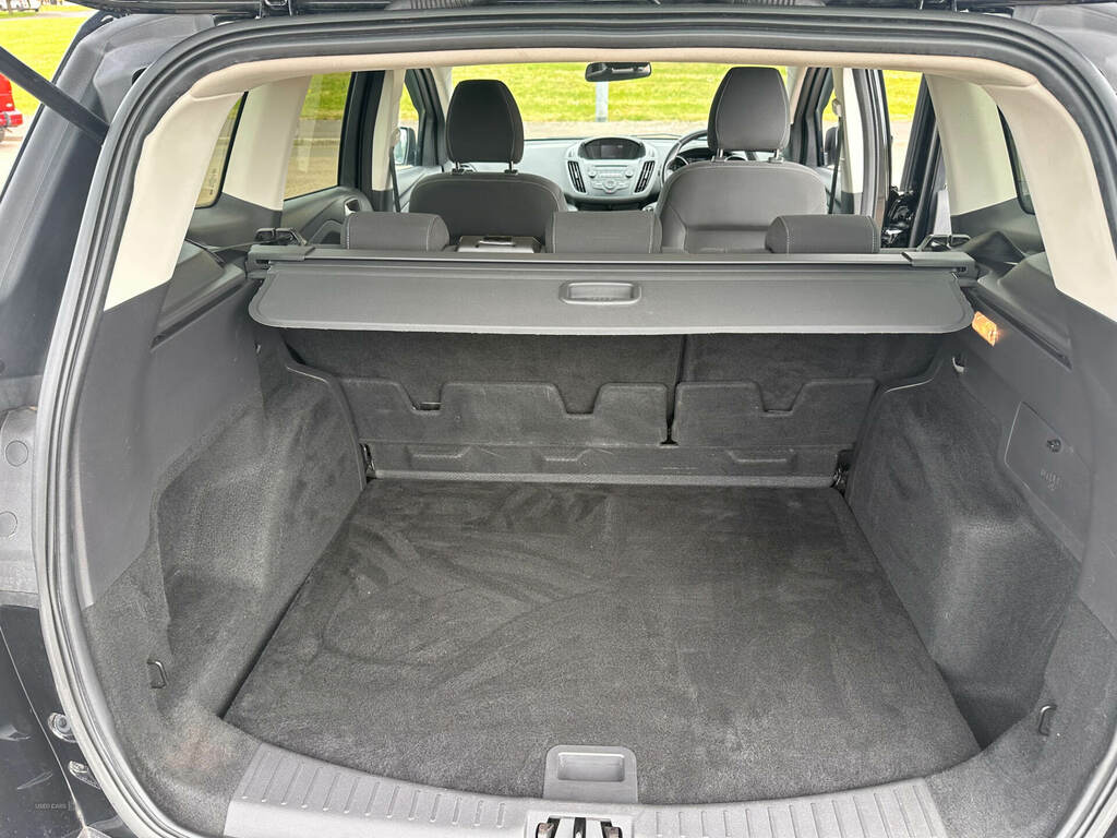 Ford Kuga 1.5 Tdci Zetec 2Wd EG66HJZ Black #6