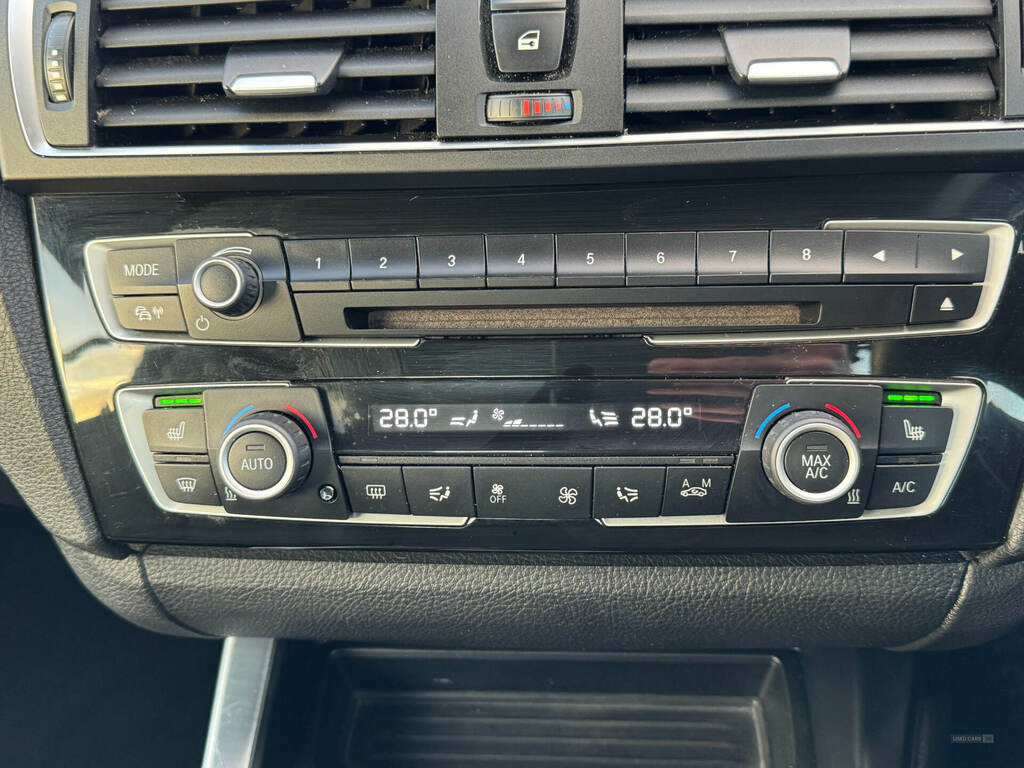 BMW 2 Series 216D Se Active Tourer Black #18