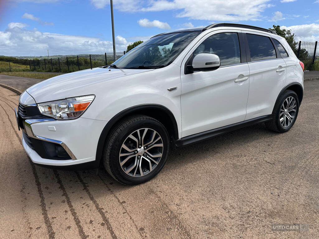Mitsubishi ASX 1.6 5 4Wd White #4