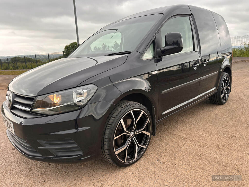 Volkswagen Caddy 2.0 Tdi Bluemotion Tech 102Ps Trendline Ac Van Black #4