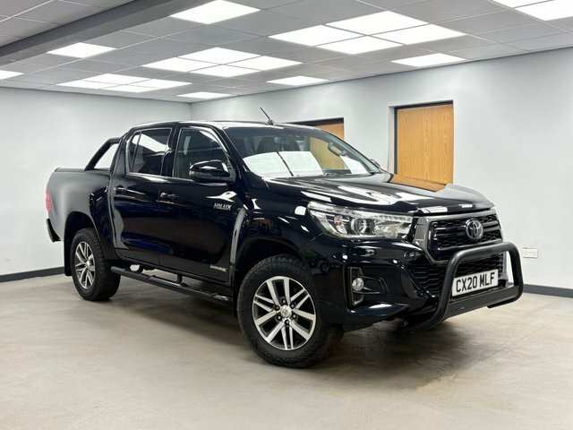 Toyota HILUX 2.4 D-4d Invincible X Pickup Double Cab Black