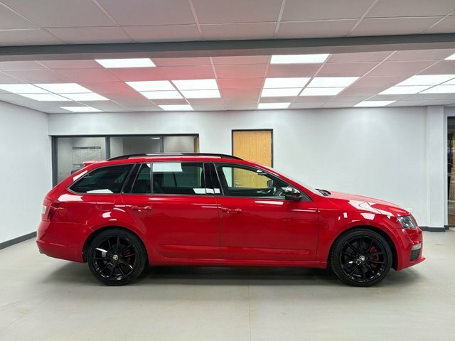 Skoda Octavia 2.0 Tdi Vrs Estate Euro 5 Ss Red #3