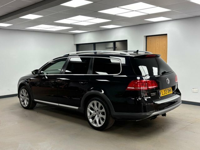 Volkswagen Passat Alltrack 2.0 Tdi Bluemotion Tech Alltrack Estate Black #6