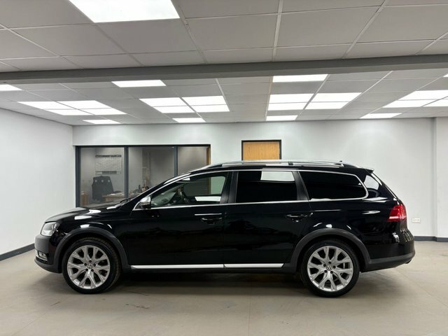 Volkswagen Passat Alltrack 2.0 Tdi Bluemotion Tech Alltrack Estate Black #4