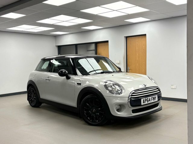 Mini Hatch 1.5 Cooper D Hatchback Euro 6 S AP64FMY Silver