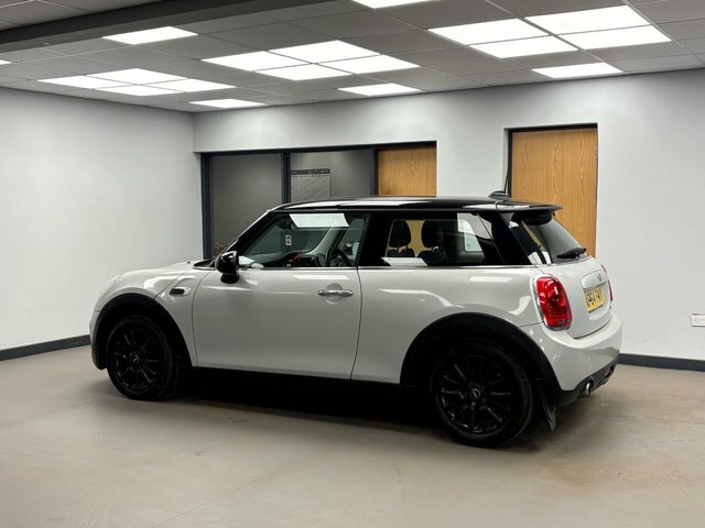 Mini Hatch 1.5 Cooper D Hatchback Euro 6 S AP64FMY Silver #5