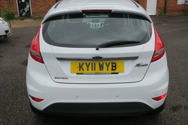 Ford Fiesta 2011 1.25 Zetec Hatchback 129 G White #6