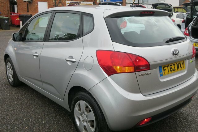 Kia Venga 2013 1.4 Ecodynamics 1 Air Mpv E Silver #3