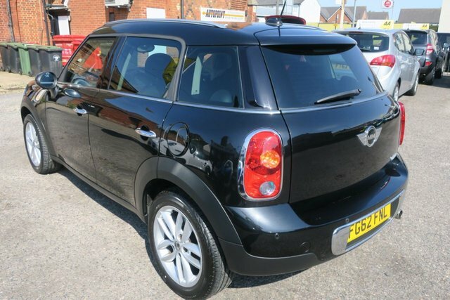 Mini Countryman 2012 1.6 Cooper Suv Euro 5 Ss Black #3