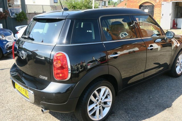 Mini Countryman 2012 1.6 Cooper Suv Euro 5 Ss Black #2