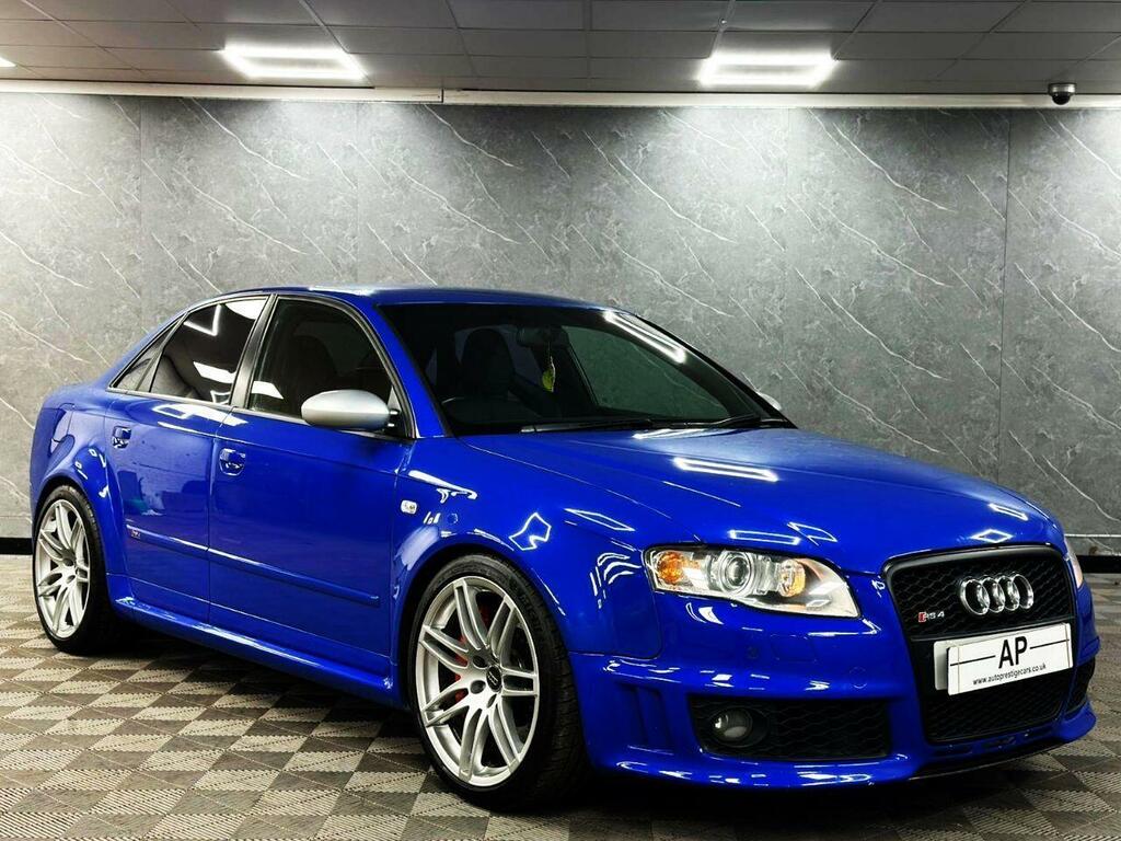 Audi RS4 4.2 Quattro Blue
