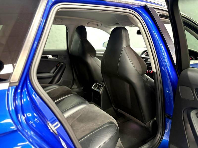 Audi RS4 Estate 4.2 Fsi V8 Quattro 201464 Black #36