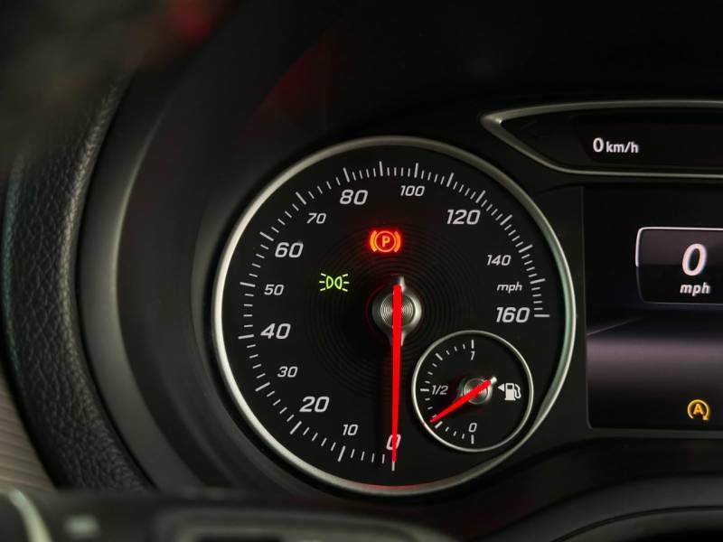 Mercedes-Benz B Class Mpv B220 Black #34
