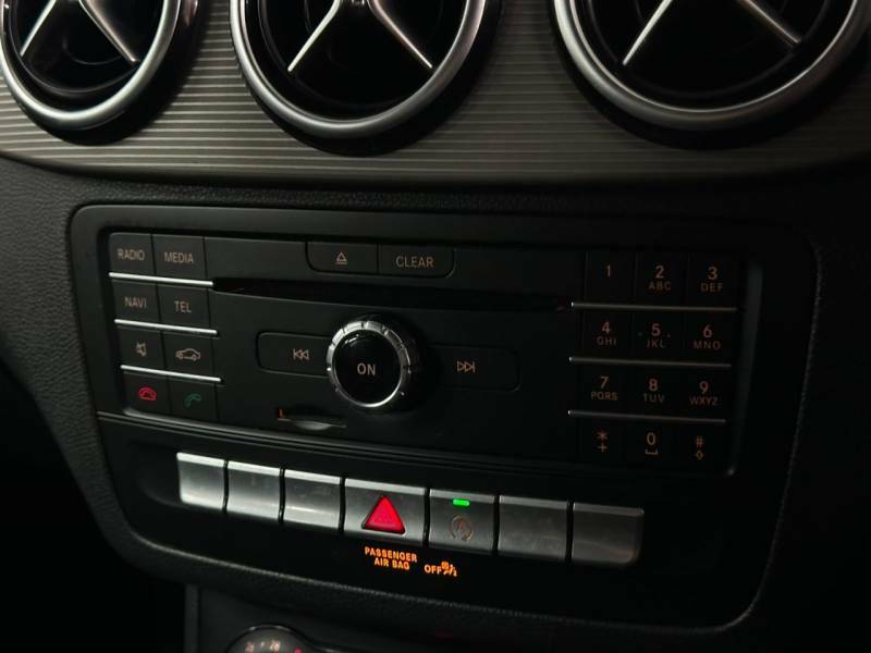 Mercedes-Benz B Class Mpv B220 Black #26