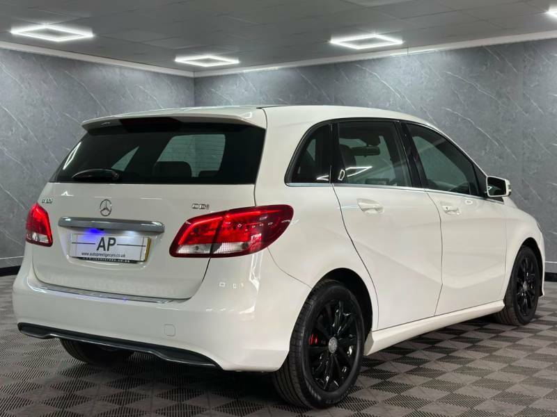 Mercedes-Benz B Class Mpv B220 Black #24