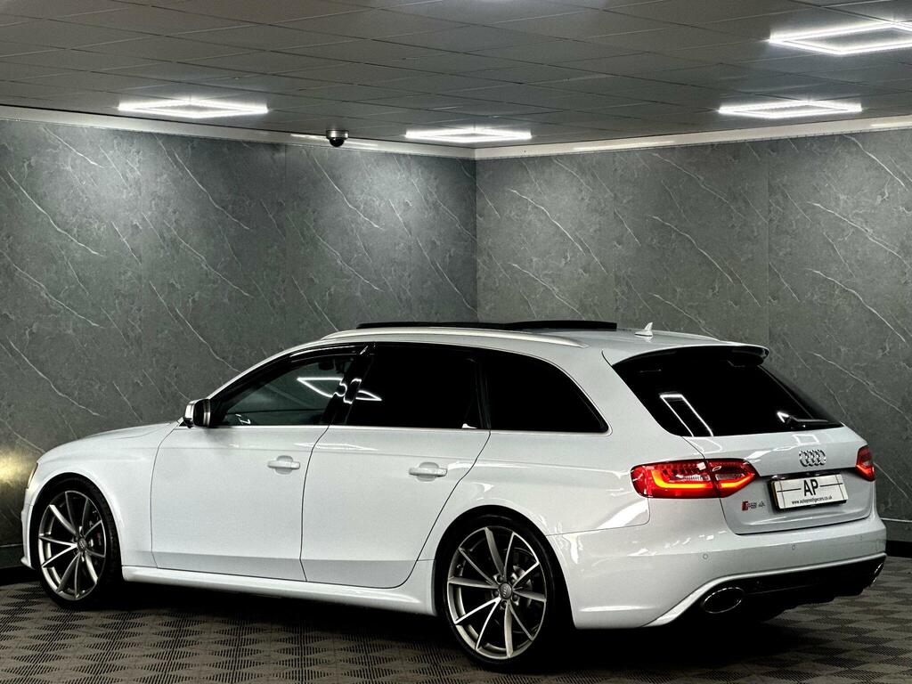 Audi RS4 Avant Rs4 Avant 4.2 Fsi V8 Quattro 5-Door White #25