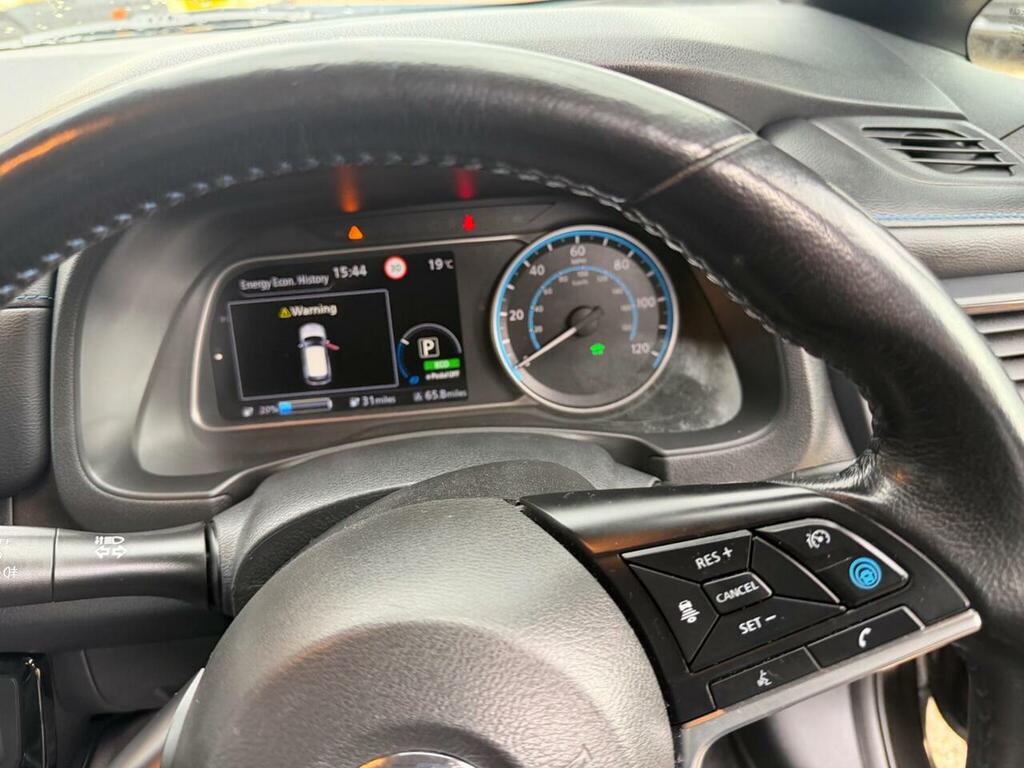 Nissan Leaf Leaf Acenta White #15