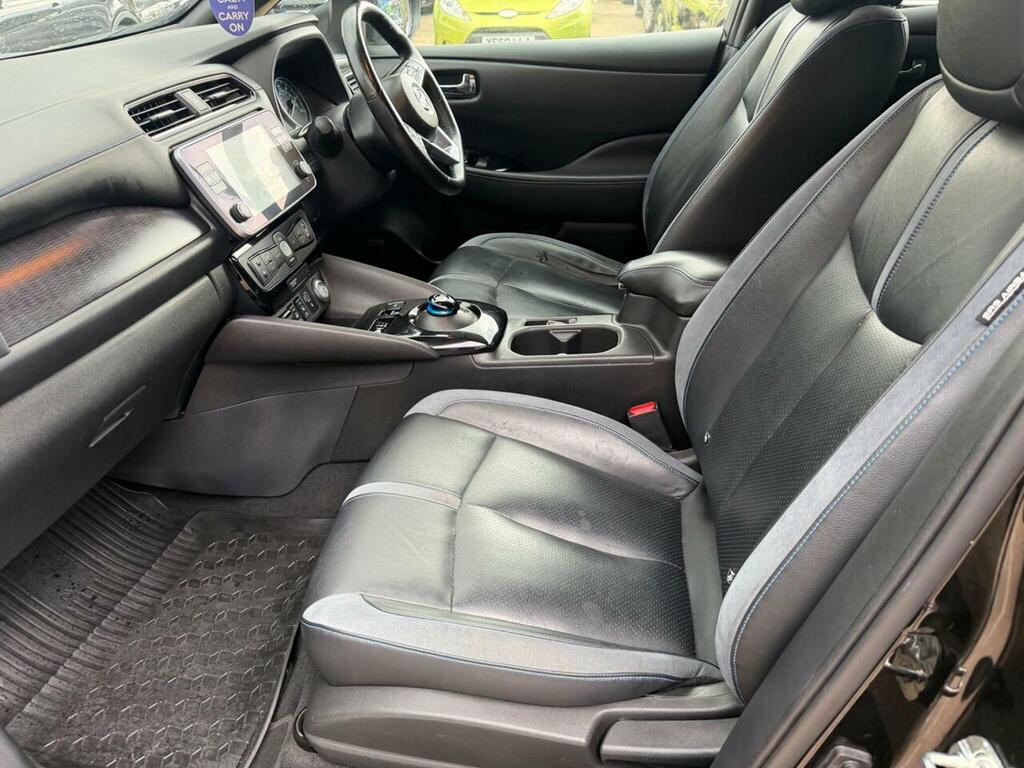 Nissan Leaf Leaf Acenta White #25