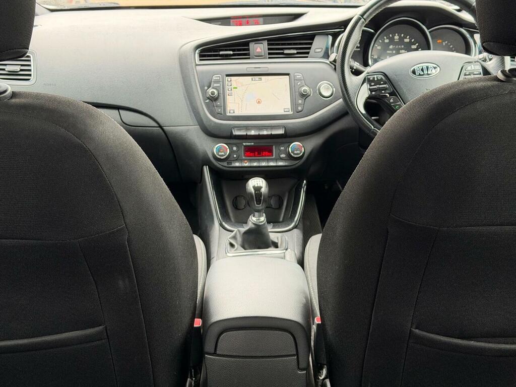 Kia Ceed White #14