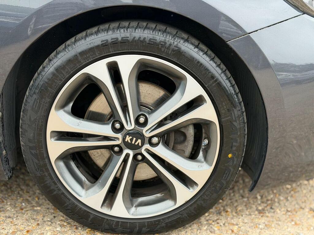 Kia Ceed White #48