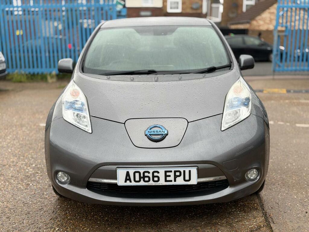 Nissan Leaf 30Kwh Tekna Grey #4