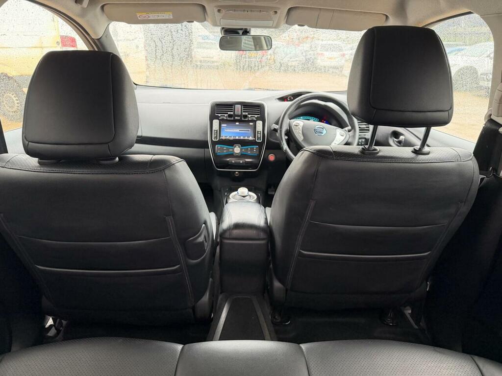 Nissan Leaf Acenta Red #11