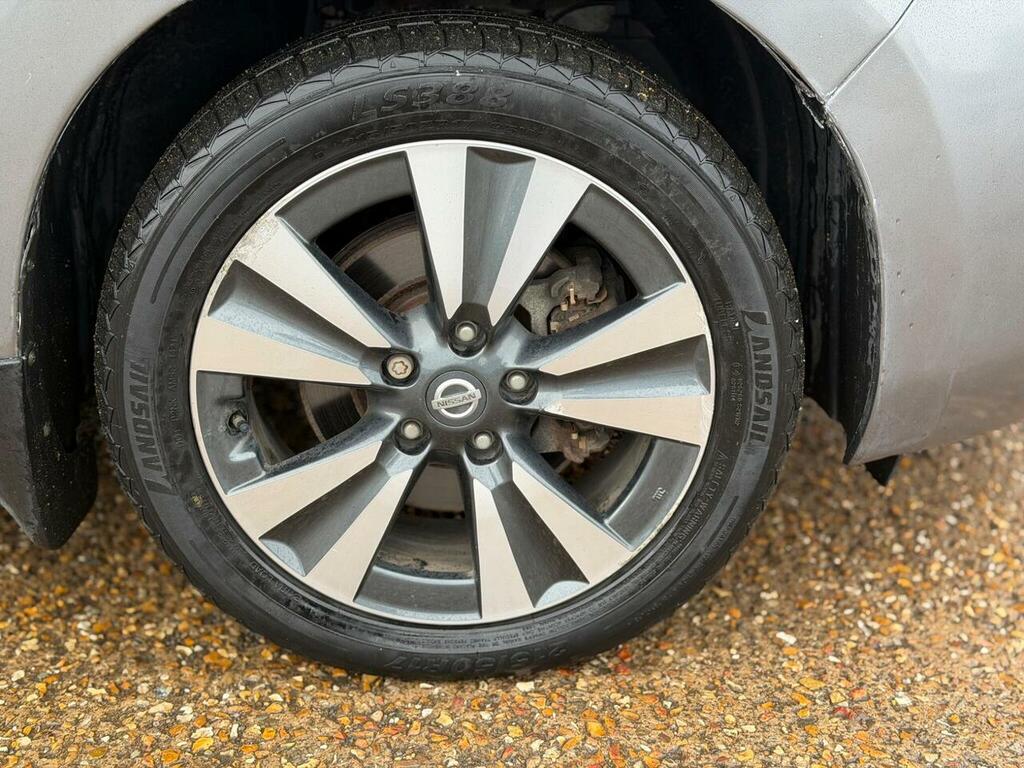 Nissan Leaf Acenta Red #55