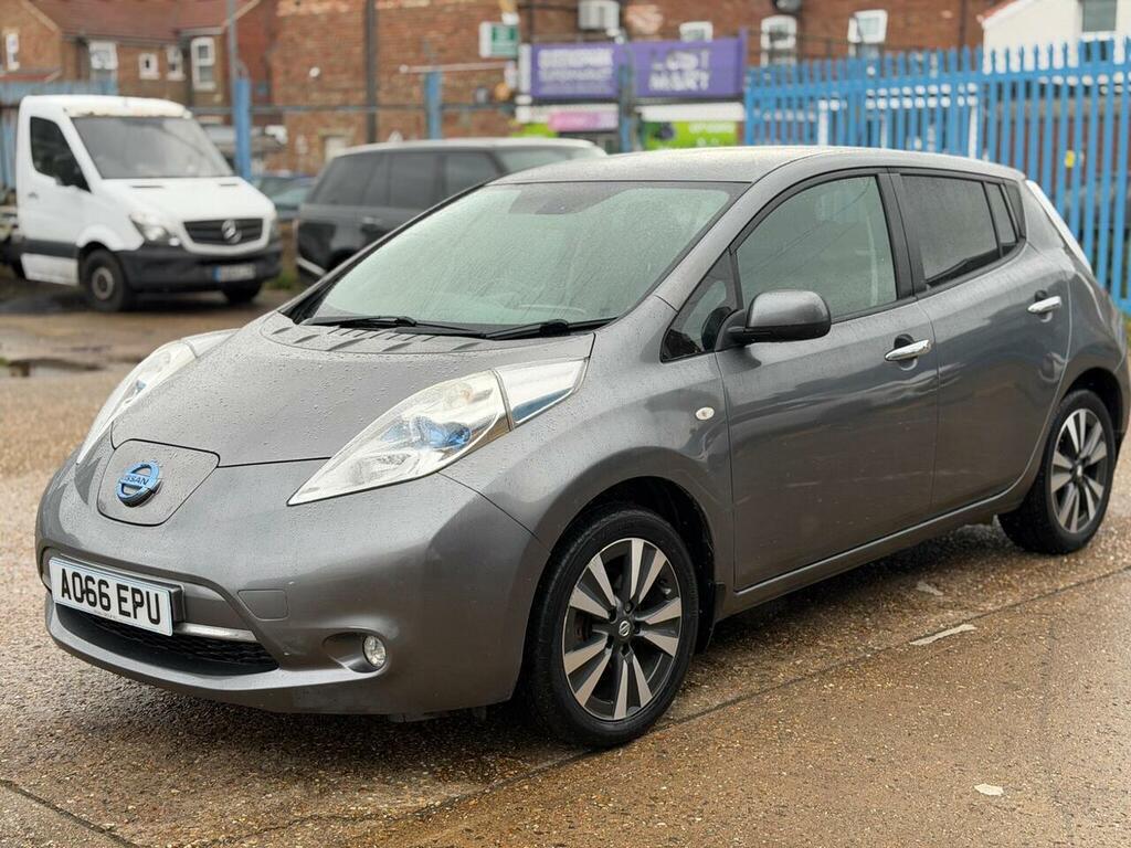 Nissan Leaf 30Kwh Tekna Grey #3