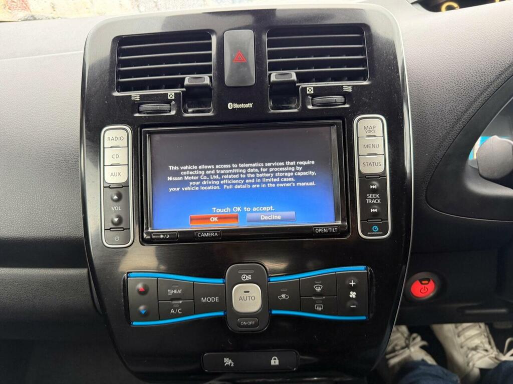 Nissan Leaf Acenta Red #43