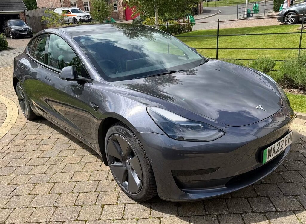 Tesla Model 3 Standard Range Plus Saloon Rwd Grey