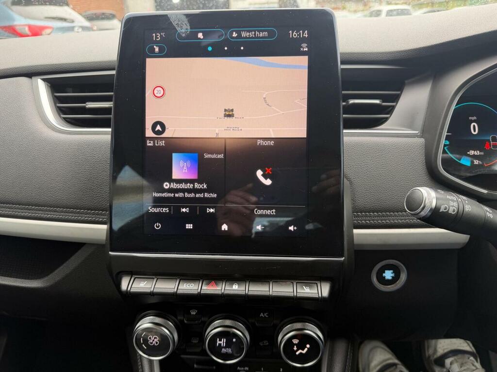 Renault Zoe R135 Ev50 52Kwh Gt Line Rapid Charge White #4