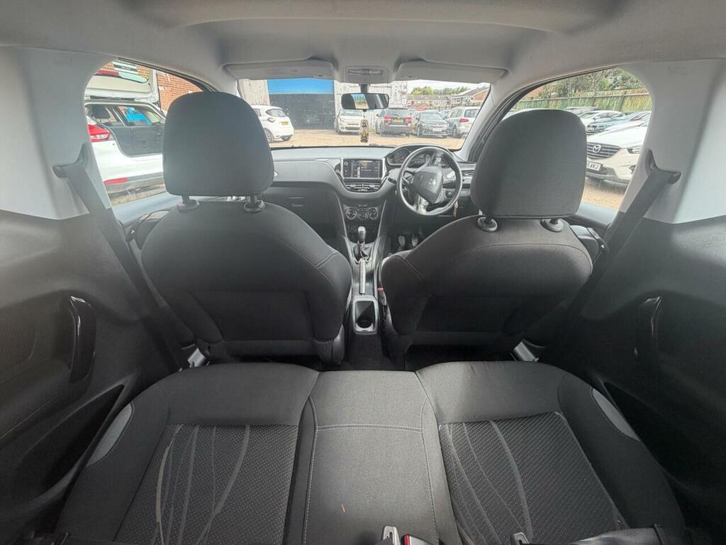 Peugeot 208 Intuitive Silver #11