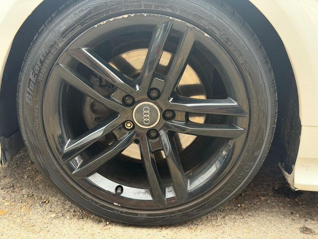 Audi TT 2.0 Tdi Black Edition Coupe Quat Grey #37