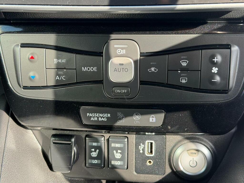 Nissan Leaf 110Kw Acenta 40Kwh Red #37