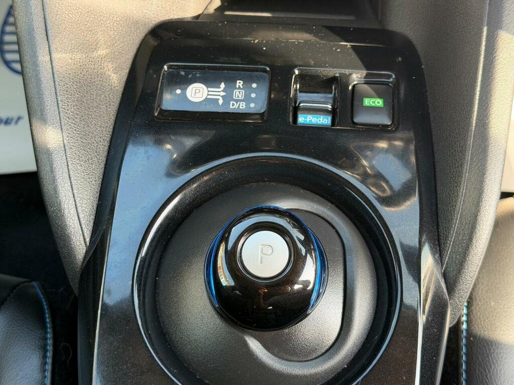Nissan Leaf 110Kw Acenta 40Kwh Red #38