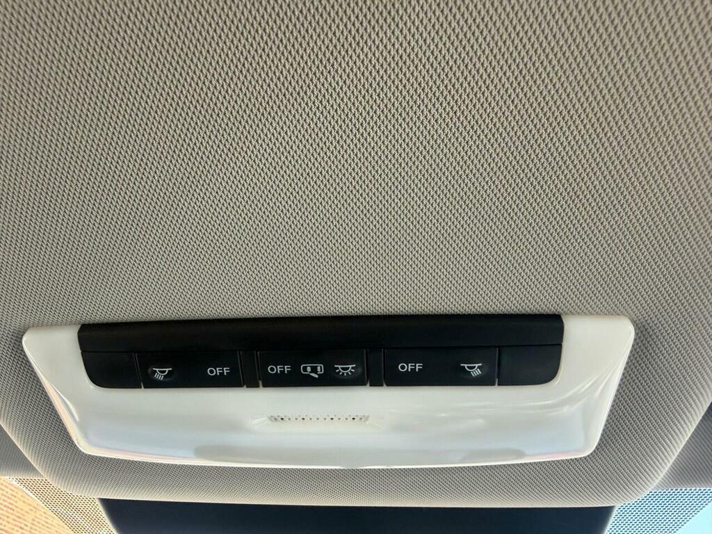 Nissan Leaf E 110Kw N-connecta 40Kwh Battery White #43