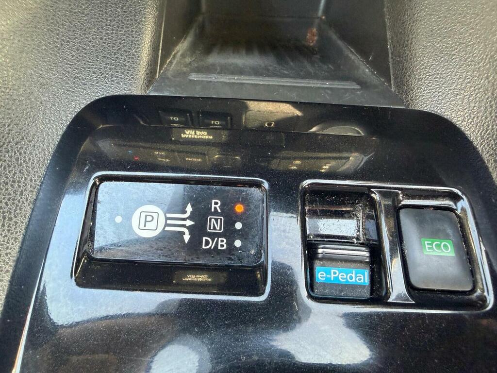 Nissan Leaf E 110Kw N-connecta 40Kwh Battery White #47