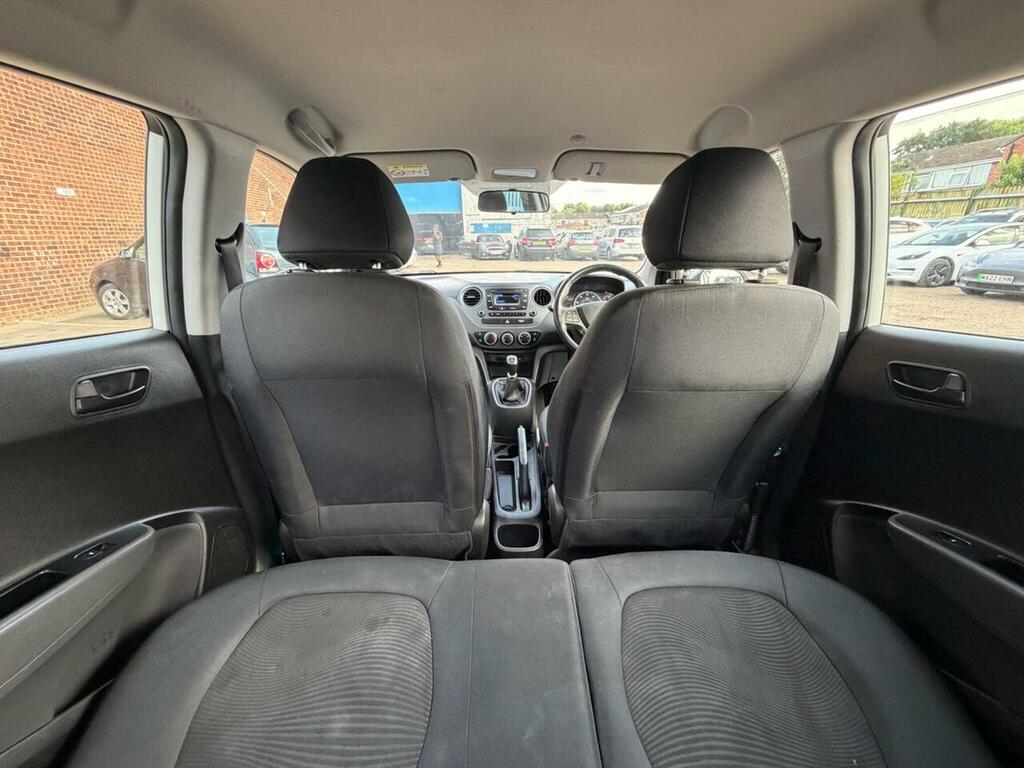 Hyundai I10 I10 Premium Se Red #12