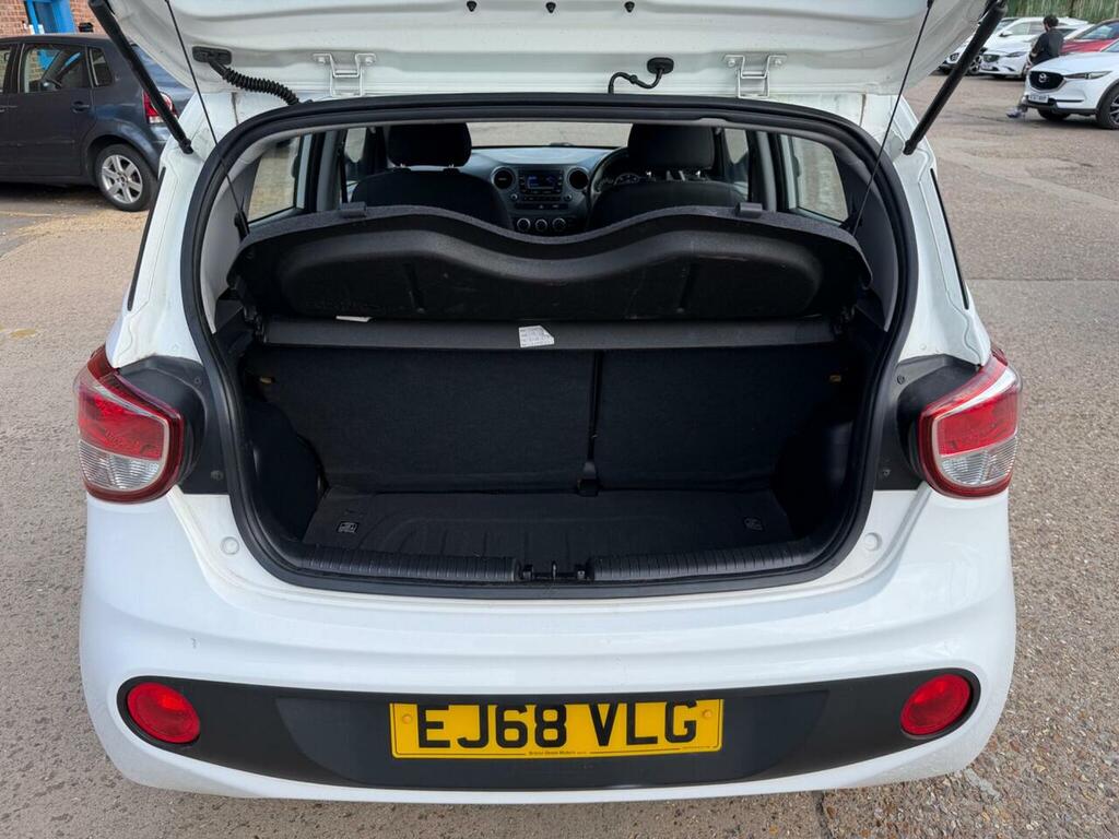 Hyundai I10 I10 Premium Se Red #10