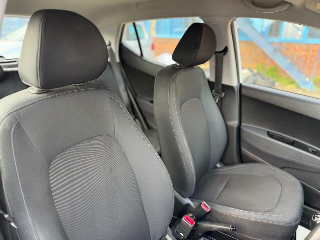 Hyundai I10 I10 Premium Se Red #18