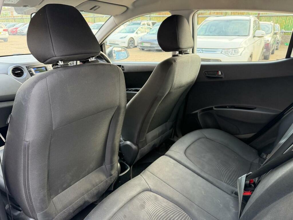 Hyundai I10 I10 Premium Se Red #29