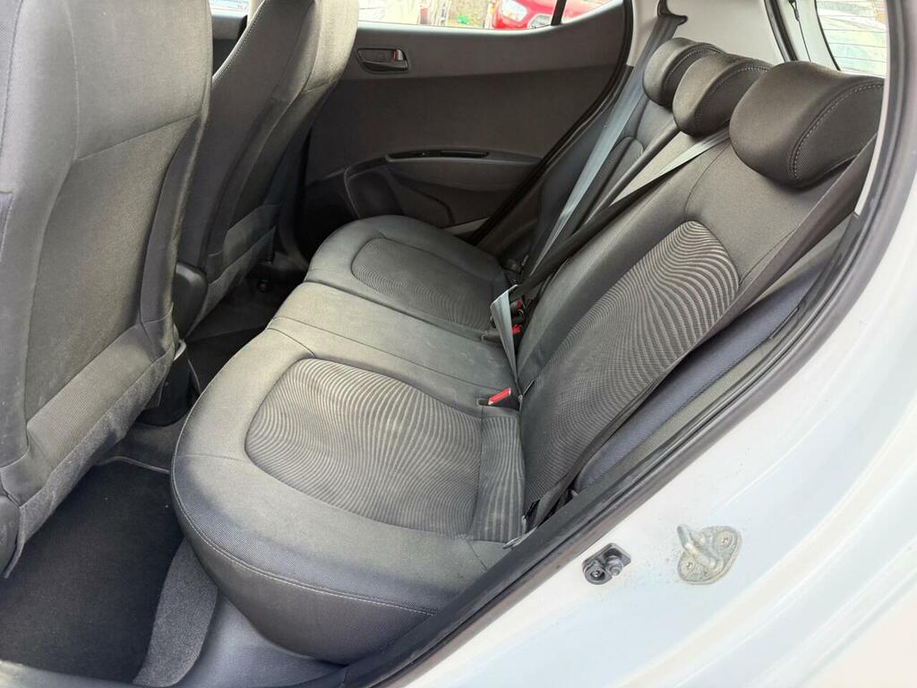 Hyundai I10 I10 Premium Se Red #21