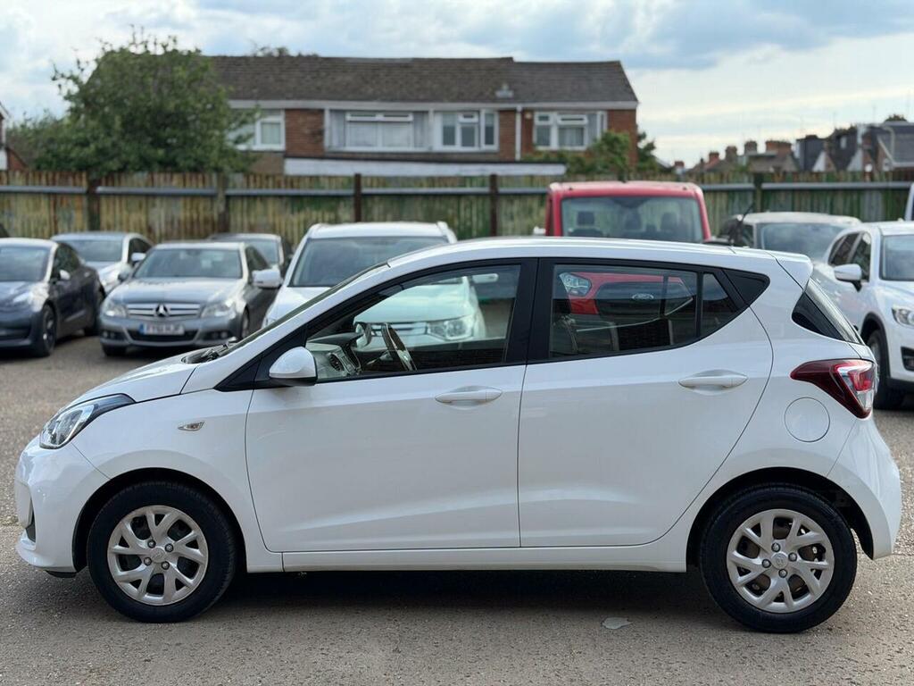 Hyundai I10 I10 Premium Se Red #9