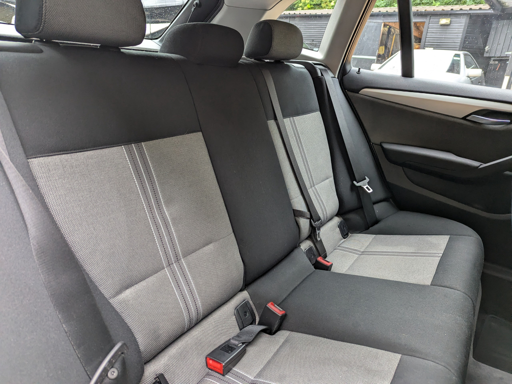 BMW X1 Xdrive 20D Se Blue #25
