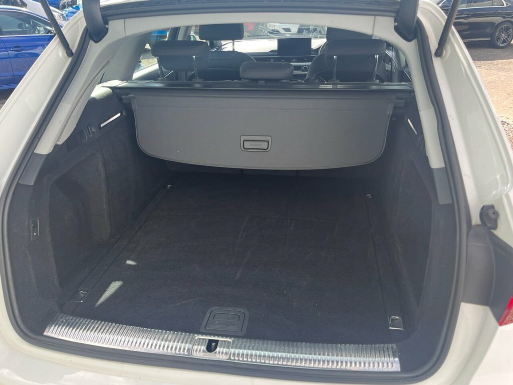 Audi A4 Avant 2L Technik WG71LPU White #6