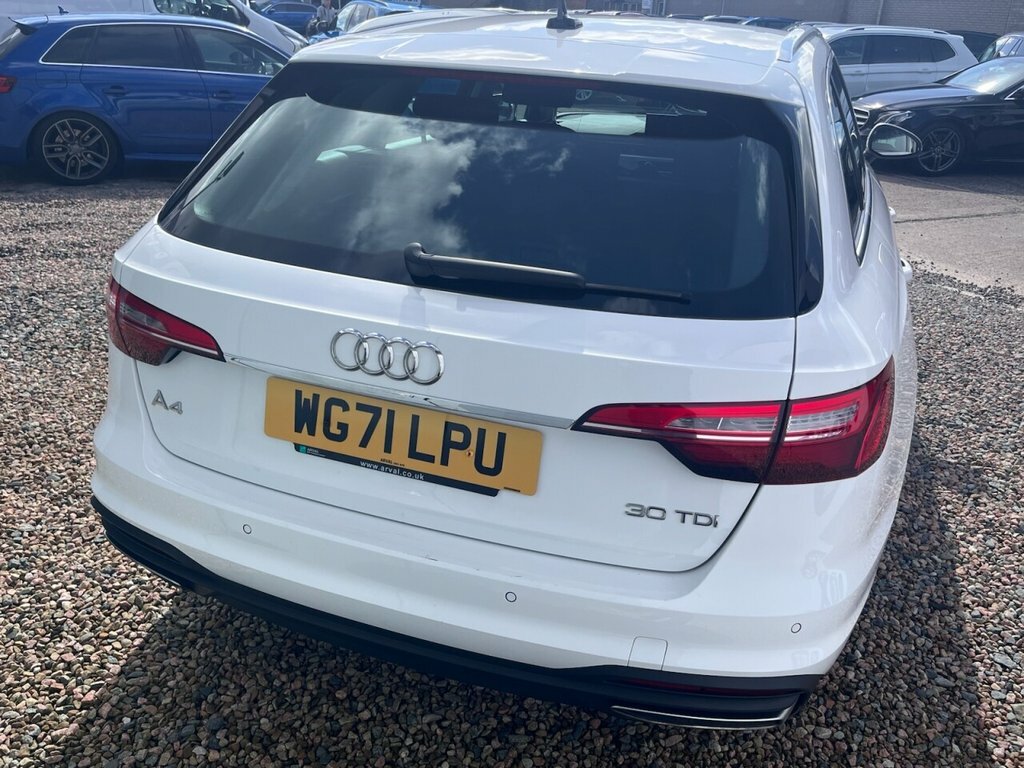 Audi A4 Avant 2L Technik WG71LPU White #5