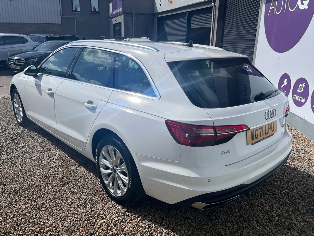 Audi A4 Avant 2L Technik WG71LPU White #4