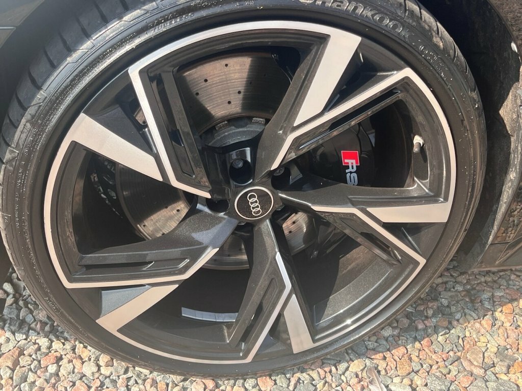 Audi RS6 Avant 4L Carbon Black Black #3