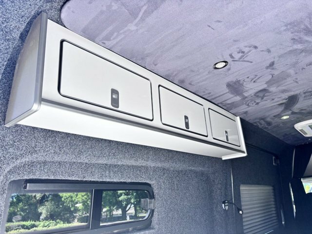 Volkswagen Campervan 2L Startline White #38